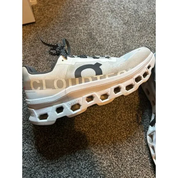 ON Running Cloudmonster womens 9 Running Shoes White Athletic Shoes Cloud - Picture 3 of 5